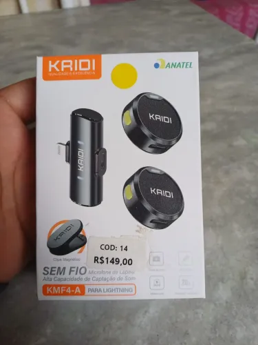 Microfone de Lapela Sem Fio Kaidi KMF4-A (Lightning) - Novo