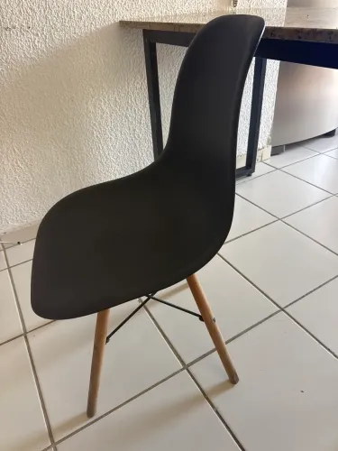 Conjunto de 4 cadeiras palitos