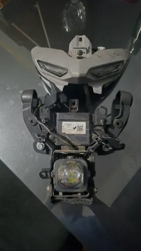Globo farol ótico mt 03 e escapamento jeskap mt 07