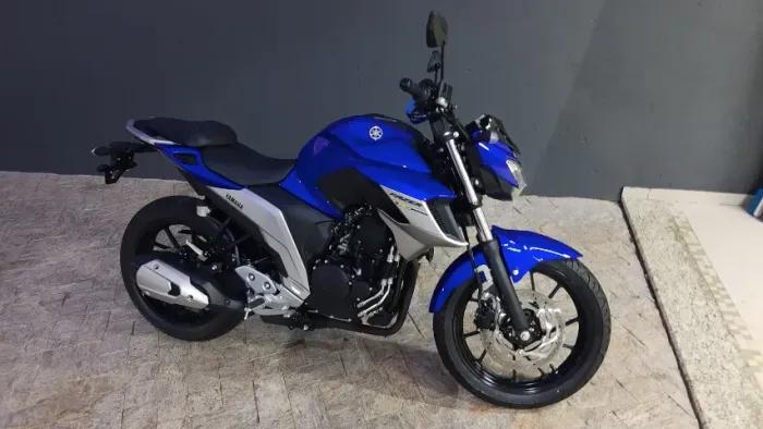 Fazer FZ25 2021