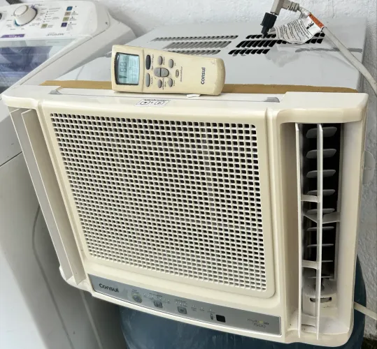 Ar condicionado Janela 7500btus eletrônico Cônsul