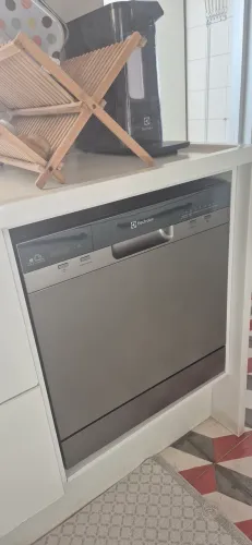 Máquina de lavar louças 8 serviços Electrolux