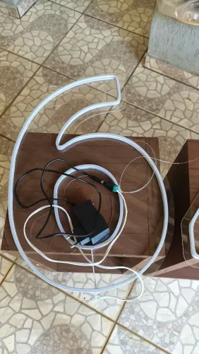 Número 6 em LED 50cm