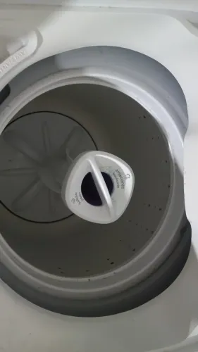 Máquina de lavar usada