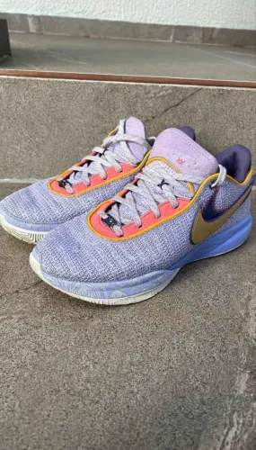 Tênis Nike LeBron 20 "Violet Frost
