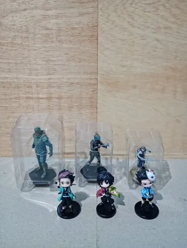 Lote de miniaturas colecionáveis