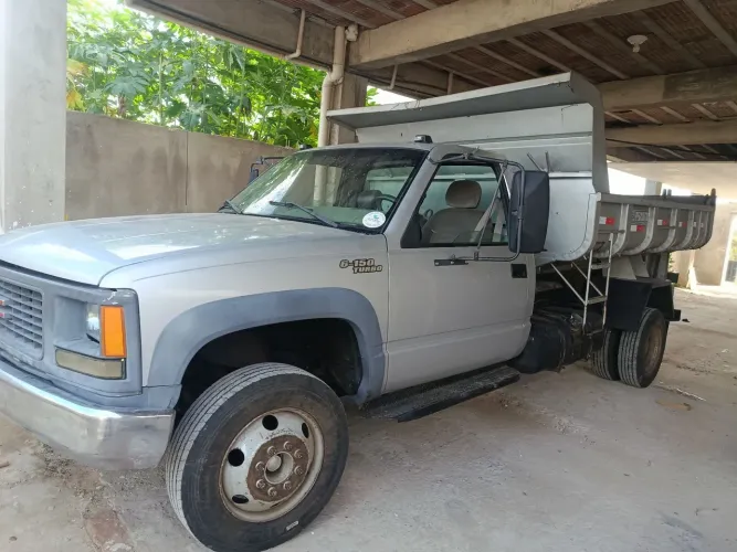 GMC 6150 ANO 2001 - CAÇAMBA BASCULANTE MOTOR MWM 6 CILINDROS PRONTO PARA TRABALHAR
