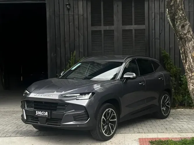 Jetour S06 Premium 2026
