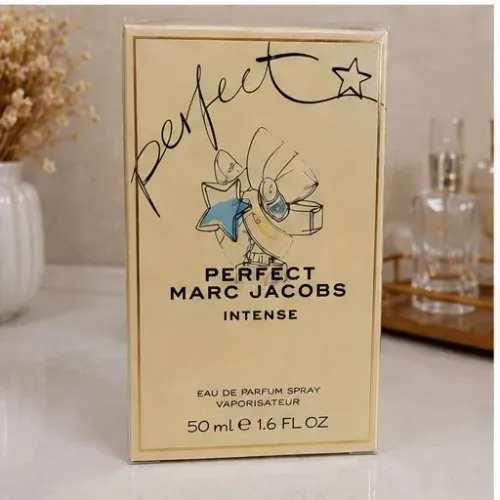 Perfume Marc Jacobs Perfect Intense 