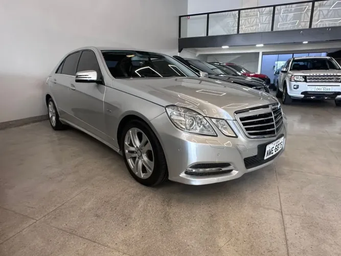Mercedes-Benz E-250 CGI Avantgarde 1.8 16V 204cv Aut. 2011