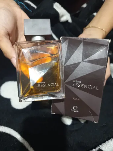 Perfume natura essencial 100ml usado
