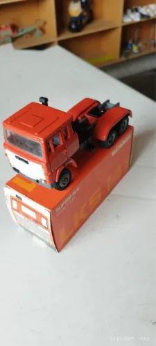 Miniatura Scania LKS trucada escala 1.50 ARPRA