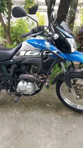 Vendo essa moto 