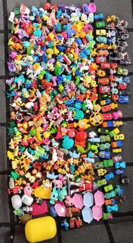 Lote grande de miniaturas Kinder ovo