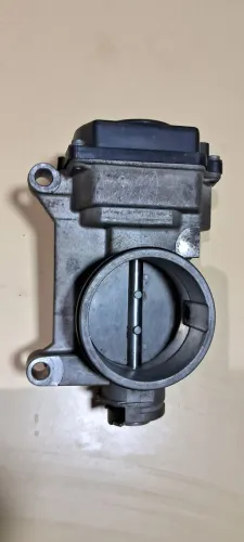 Corpo de borboleta do Renalt Duster 1.6 16v