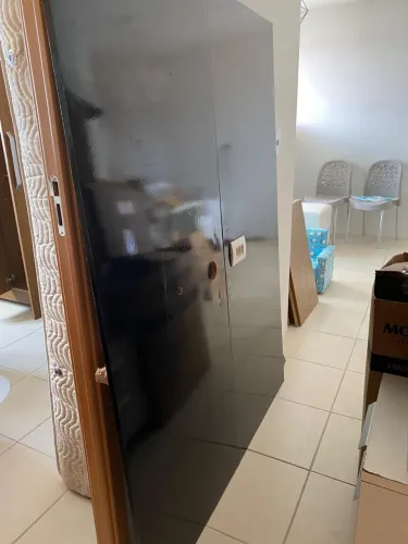 Painel para TV Preto Brilhante em Excelente Estado