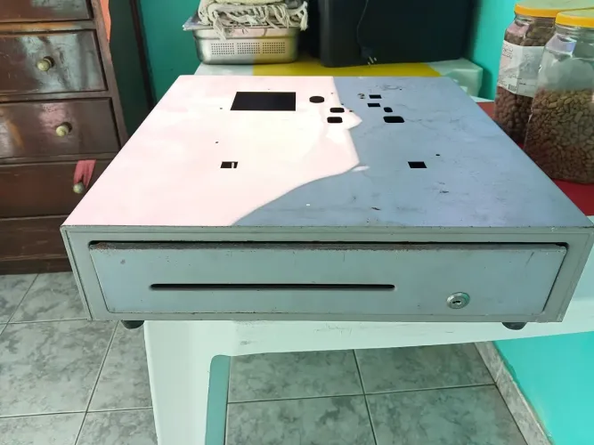 Gaveta de guarda dinheiro