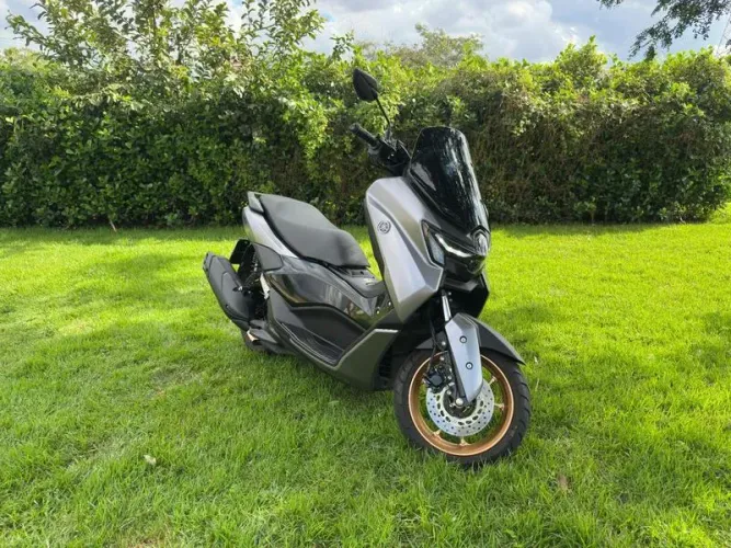 YAMAHA NMAX 160 2025