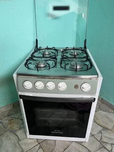 Vende-se fogão 