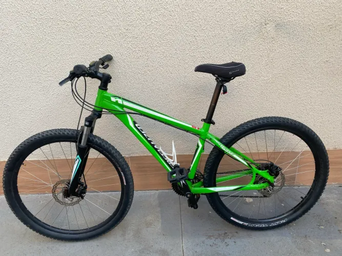 Bike specialized aro 26 vendo ou troco por ps5 