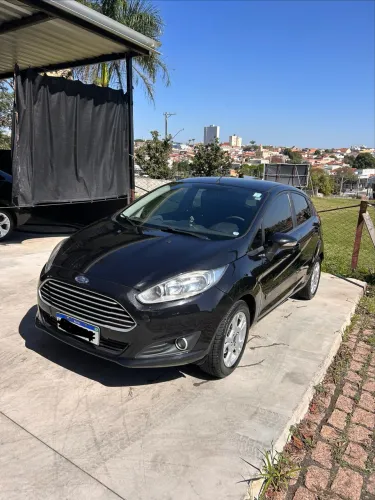 Ford Fiesta 1.6 16V Flex Aut. 5P 2014