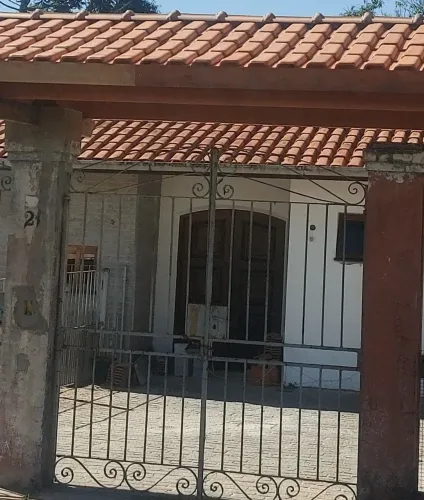 PORTÃO DE FERRO MACIÇO DE 2 FOLHAS