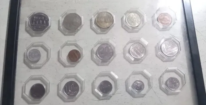 Coleção de moedas antigas.
