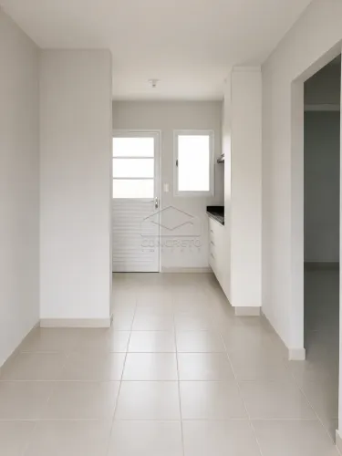 CASA AMPLA COM 2 DORMITÓRIOS - EM LOCALIZAÇÃO PRIVILEGIADA