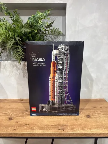 Lego NASA Artemis 10341 Lacrado