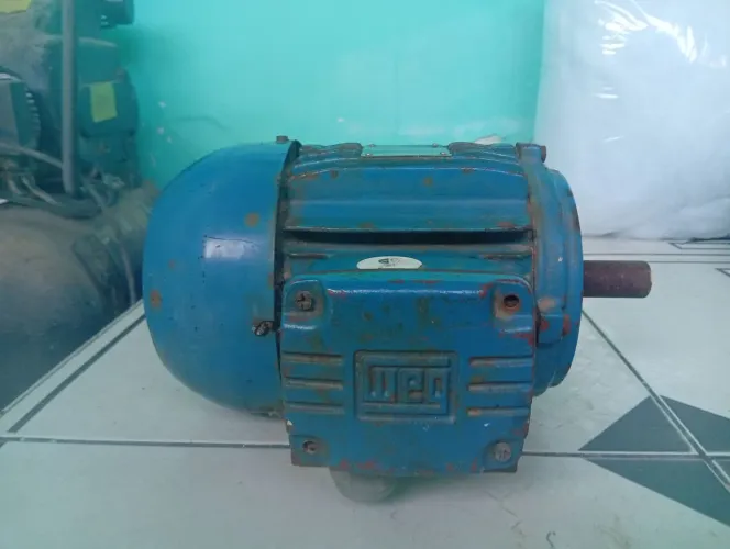 Motor Elétrico WEG Trifásico 3CV 220/380V - IP55