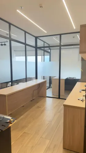 Sala comercial mobiliada Helbor Dual Business - Cuiabá - MT