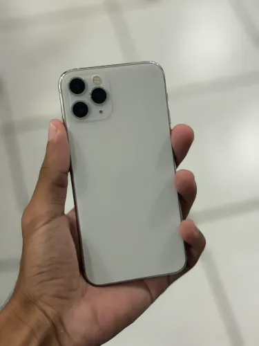 IPHONE 11 Pro com 64GB bateria 81%