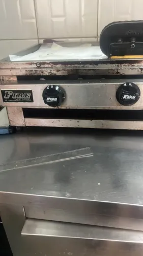 Chapa profissional a gás marca fire 2 queimadores