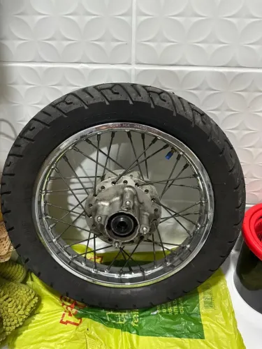 Completo pneu/aro/câmara de ar de moto honda POP