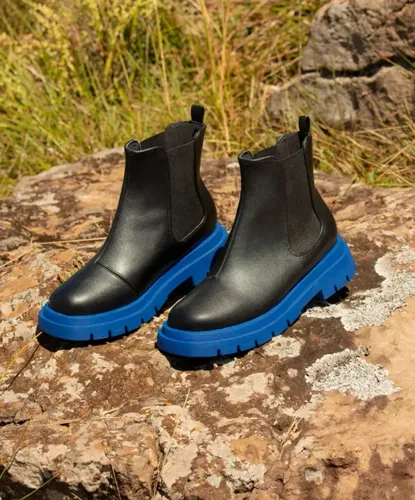 bota chelsea tratorada sola azul tam 35 nova