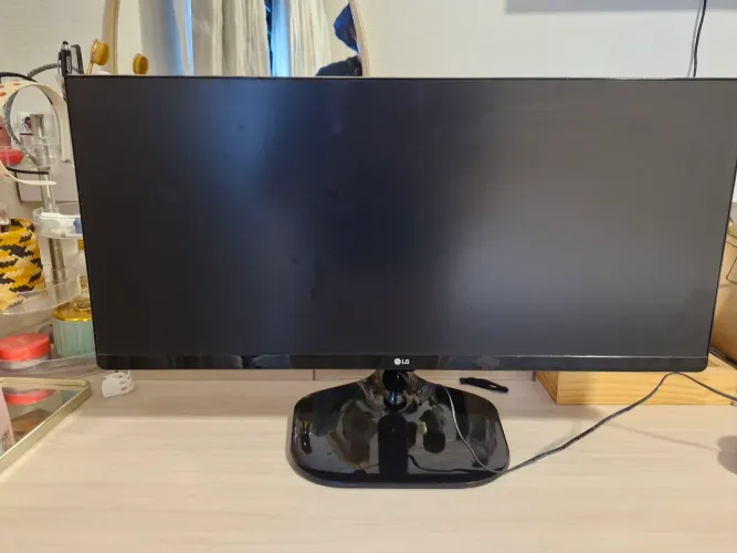 Monitor LG ultraWide 25 polegadas