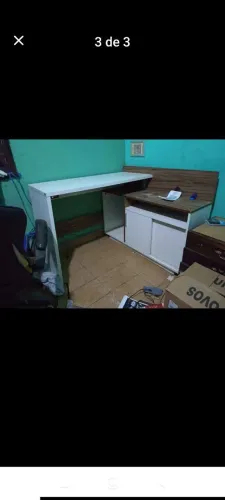 Escrivaninha em L c mini armário