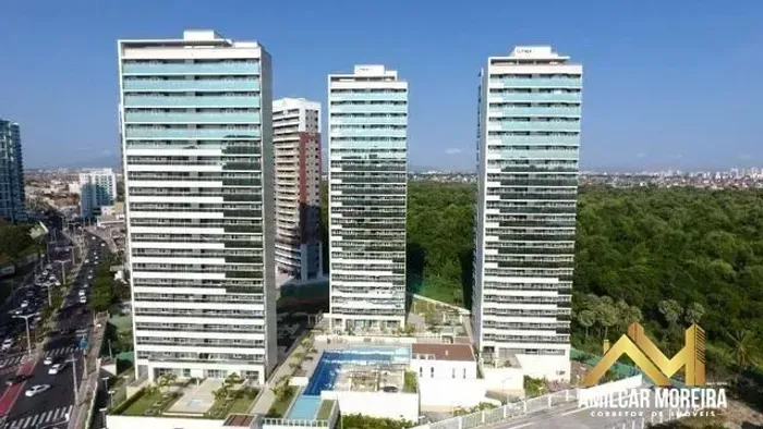Apartamento no bairro Guararapes, 03 quartos, 110 m², Lafitte condomínio parque.