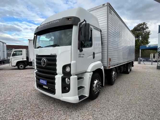 Vw/ 30.330 prime 8x2 ano:2019  baú 9.20 