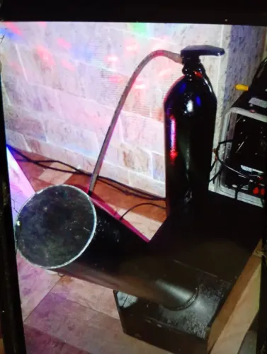 Para sua festa Lança chuva de prata e confetess,