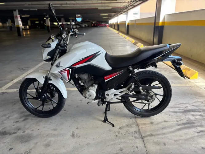 Titan 160