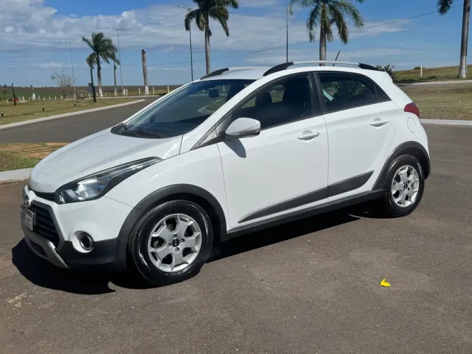 Hyundai HB20X Style 1.6 Flex 16V Aut. 2014