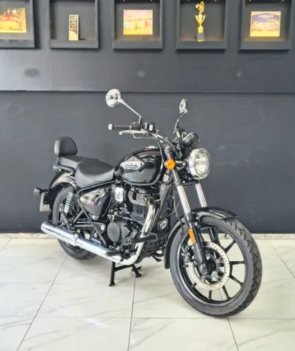Royal Enfield Meteor 350 Stellar