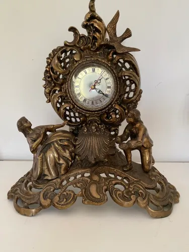 Relógio de mesa em Bronze século 18