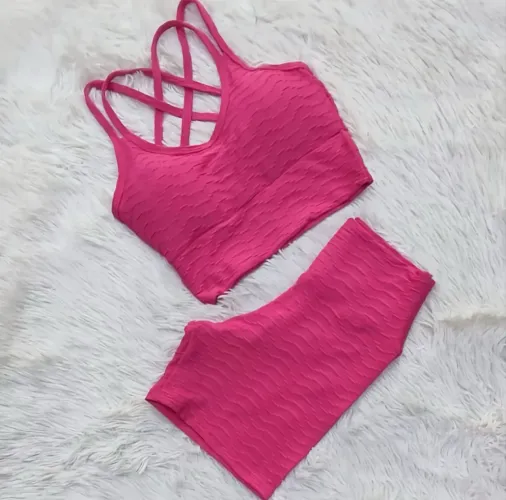 Conjunto de top e shorts de bolha para atividades esportivas e casuais