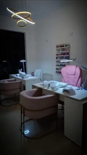 Manicure pedicure e mal design
