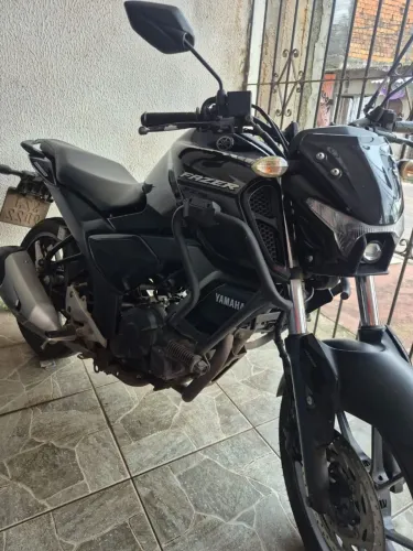 Vendo FZ15 2024 moto de mulher