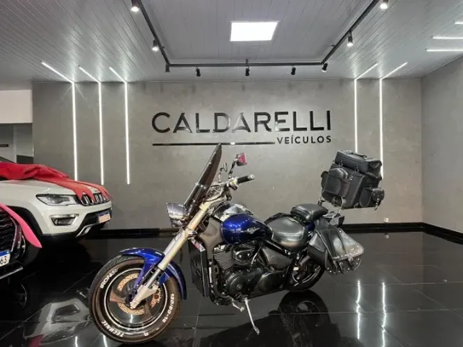 SUZUKI BOULEVARD M800