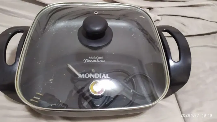Panela elétrica usada