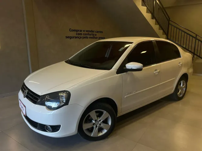 Volkswagen Polo 1.6 MI Flex 8V 4P 2014